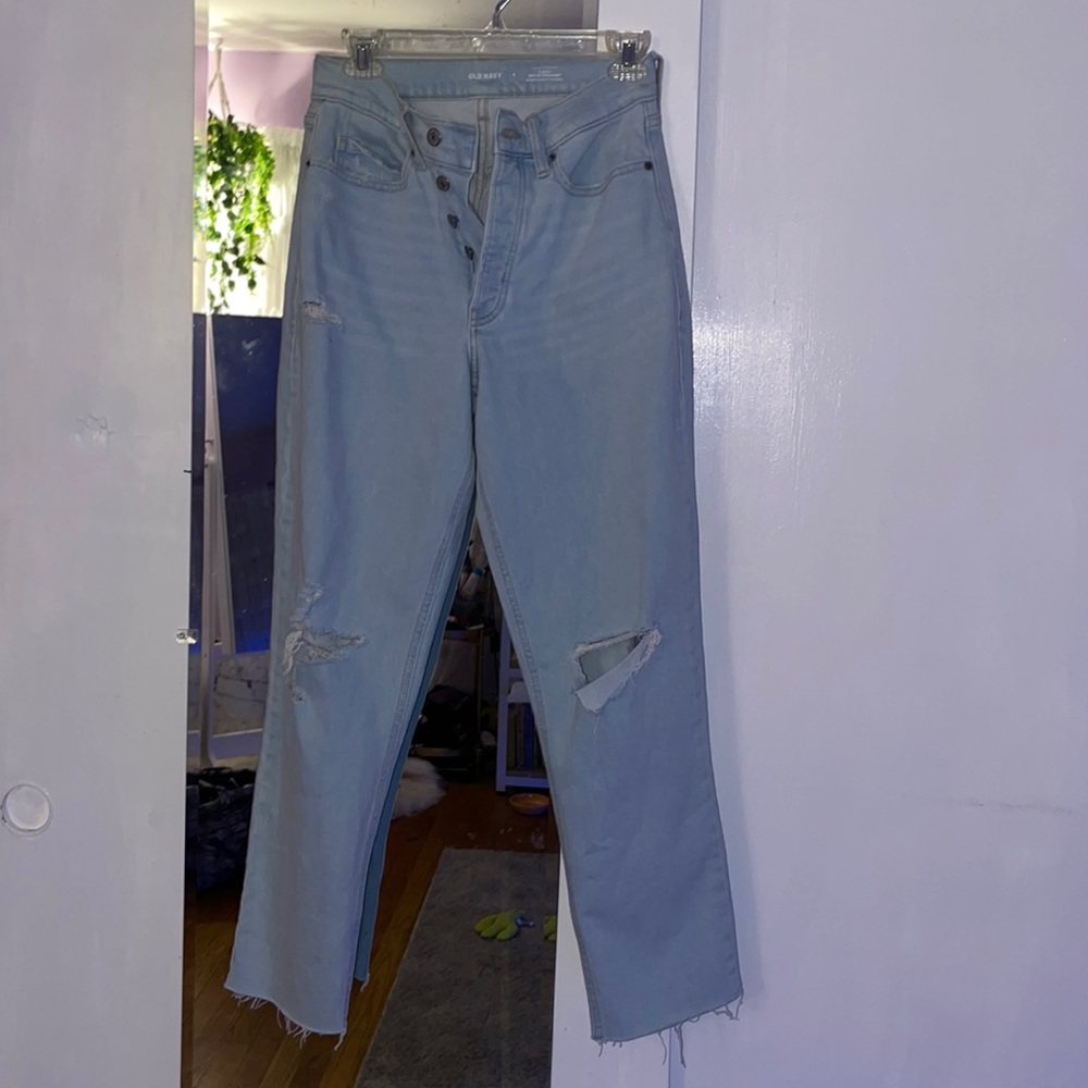 Curvy Extra High-Rise Straight Jeans- Light Wash - Distressed